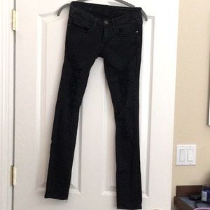 Women Jean 93%cotton3%spandex size 25 in black